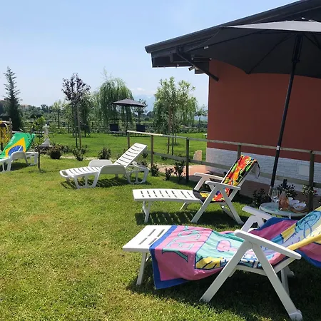 House Bed & Breakfast